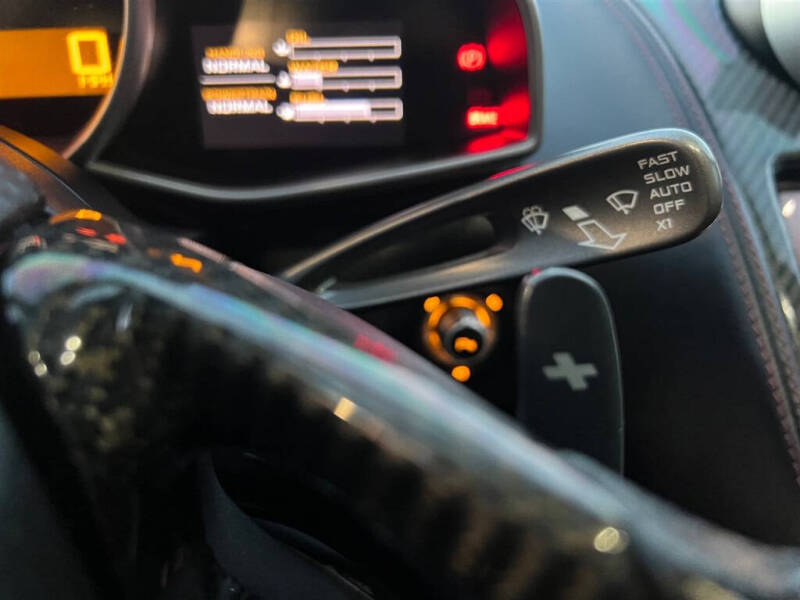 2012 McLaren MP4-12C