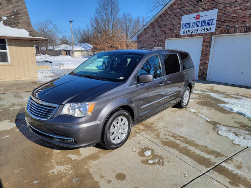 2016 Chrysler Town and Country for sale at Tyson Auto Source LLC in Grain Valley MO