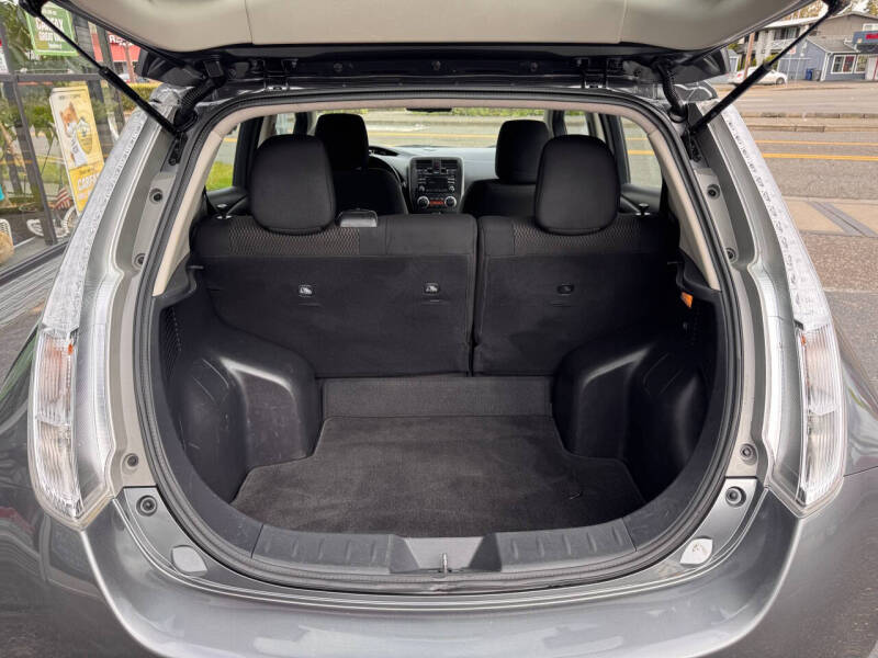 2015 Nissan LEAF S