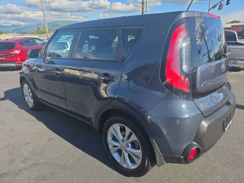 2015 Kia Soul +
