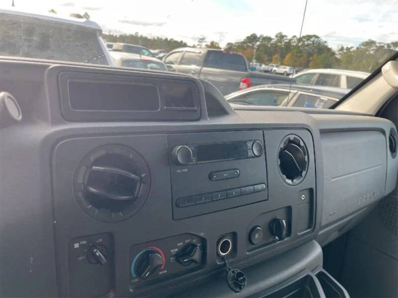 2014 Ford E-Series E-150