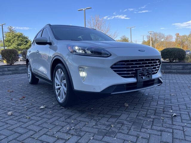 2021 Ford Escape Hybrid Titanium
