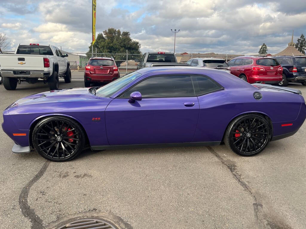 Purple 2016 Dodge Challenger R/T R/T 2dr Coupe 2