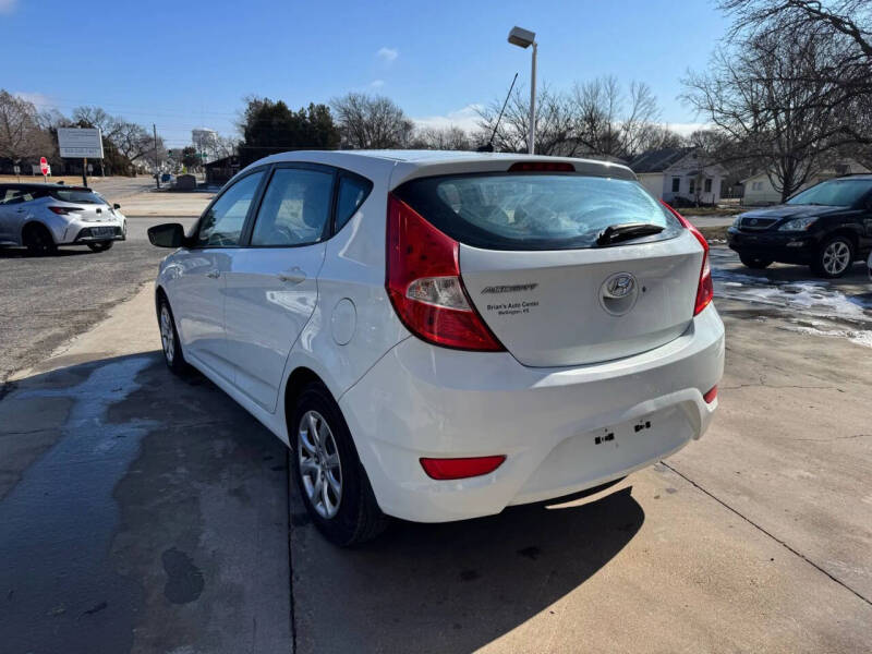 2012 Hyundai Accent GS