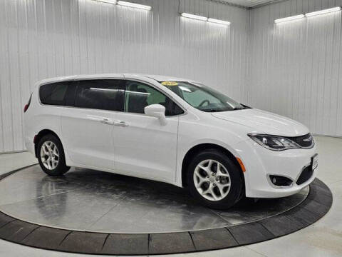 2020 Chrysler Pacifica Touring