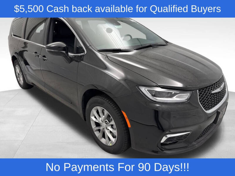 2026 Chrysler Pacifica Select