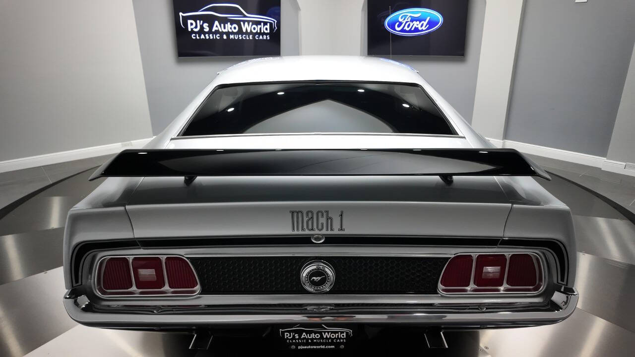 1972 Ford Mustang 19