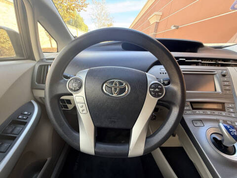 2012 Toyota Prius Two