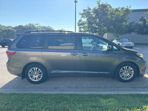 2015 Toyota Sienna