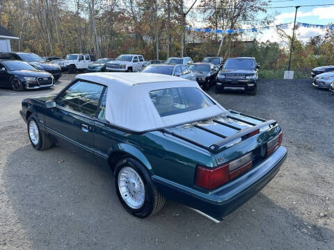 1990 Ford Mustang
