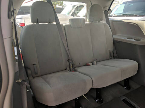 2014 Toyota Sienna L 7-Passenger