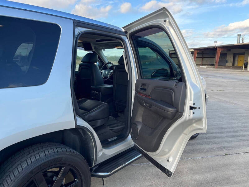 2010 Cadillac Escalade Luxury