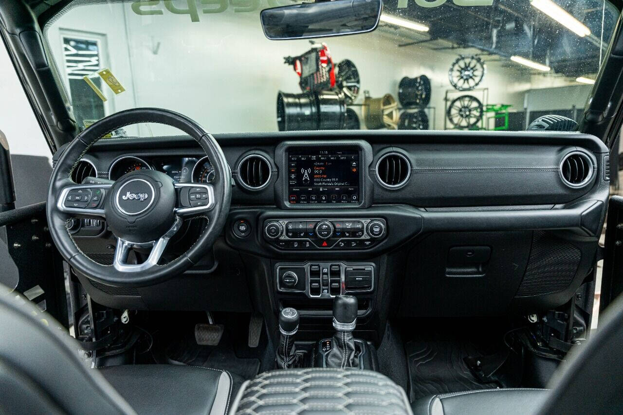2020 JEEP Wrangler SUV / Crossover - $57,999