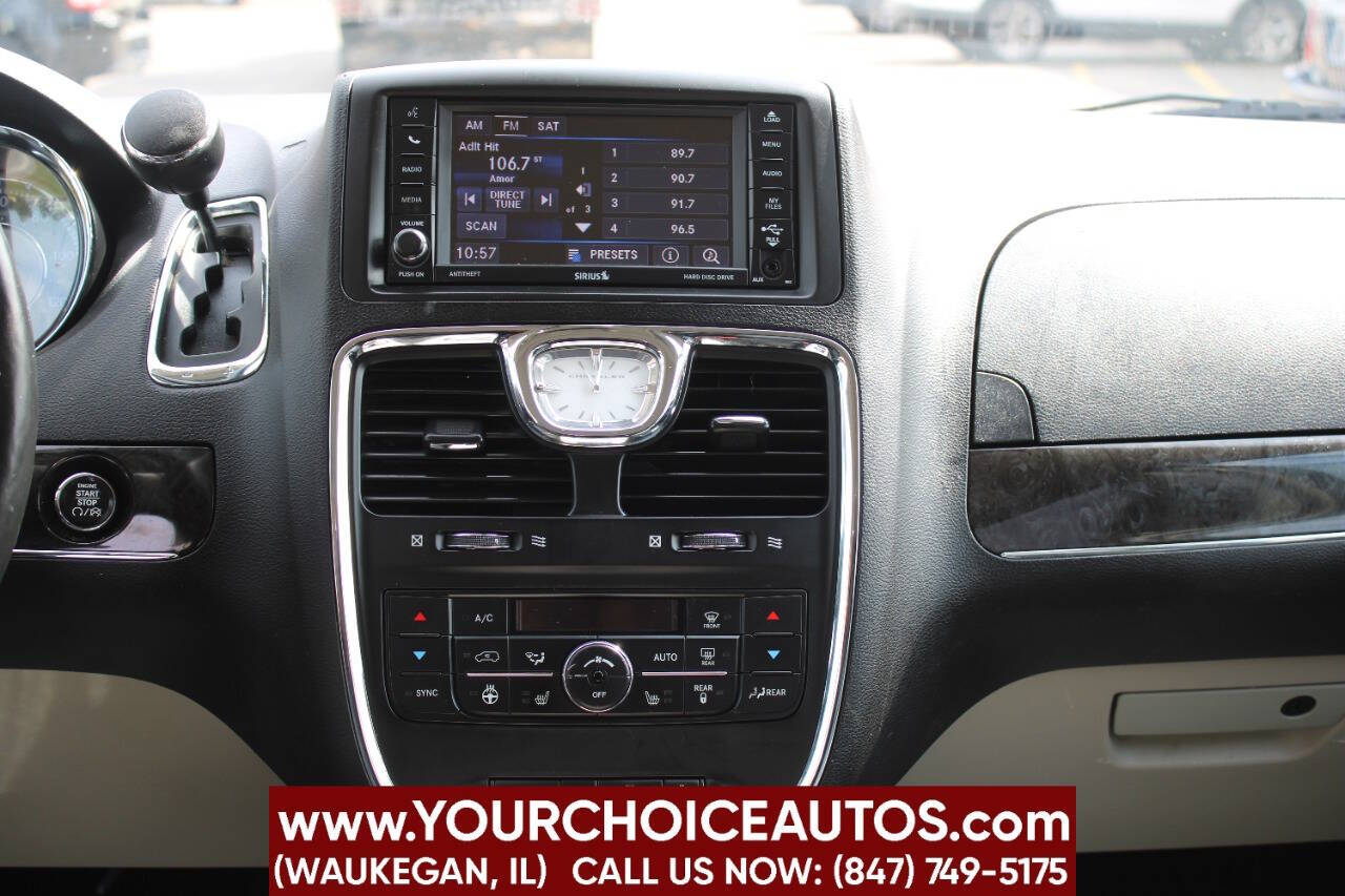 ChryslerTown and Country20