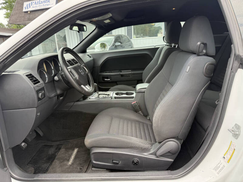 2013 Dodge Challenger SXT