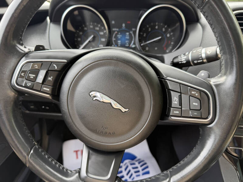 2018 Jaguar XE 25t