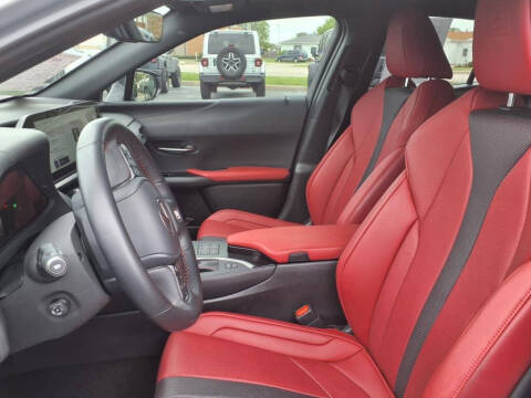 2023 Lexus UX 250h F SPORT Handling