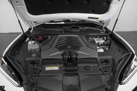 2025 Lamborghini Urus SE