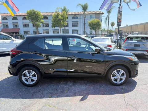 2021 Nissan Kicks S