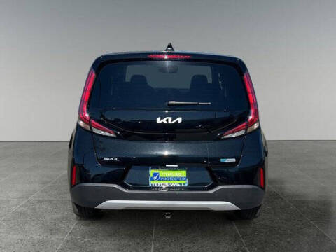 2023 Kia Soul EX