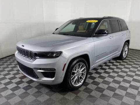 2022 Jeep Grand Cherokee Summit