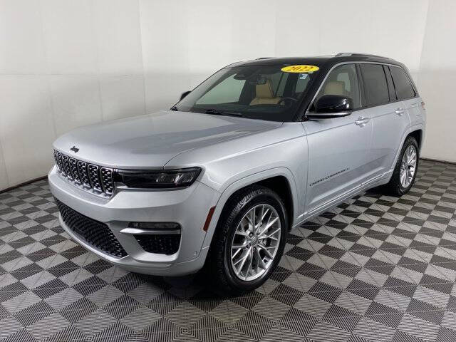 2022 Jeep Grand Cherokee Summit