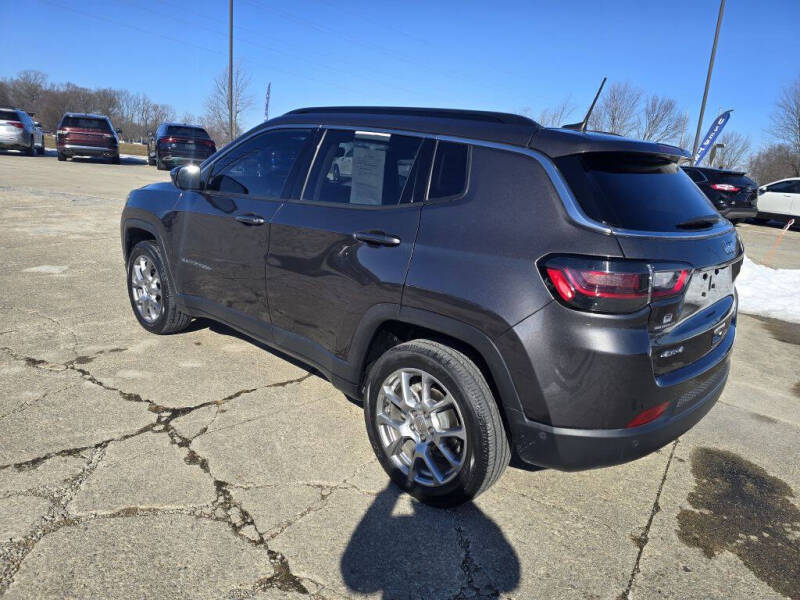 2022 Jeep Compass Latitude Lux