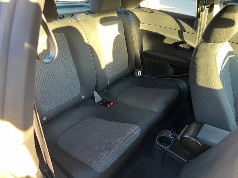 2014 Volkswagen Beetle 2.5L Entry PZEV