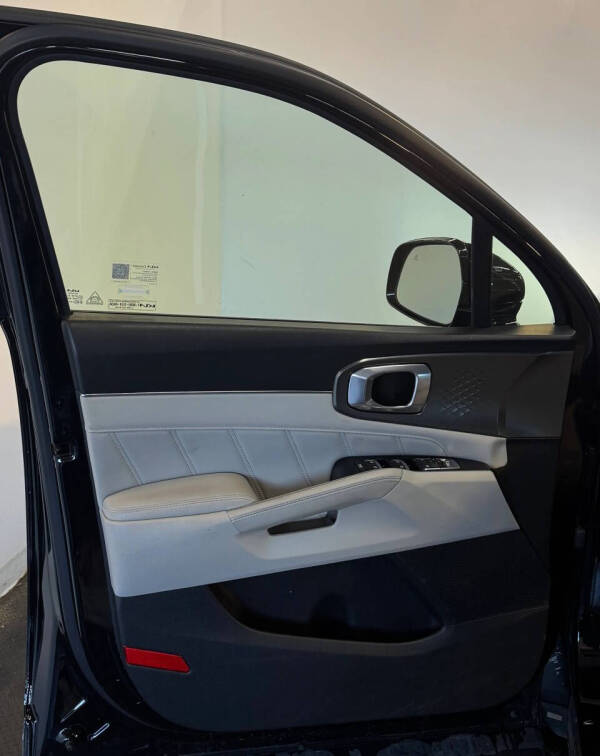 2022 Kia Sorento Plug-In Hybrid SX