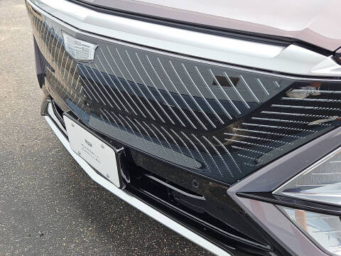 2025 Cadillac LYRIQ Luxury 1