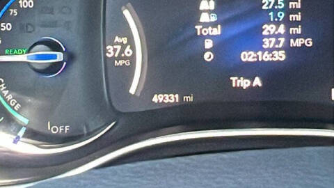 2023 Chrysler Pacifica Plug-In Hybrid Touring L