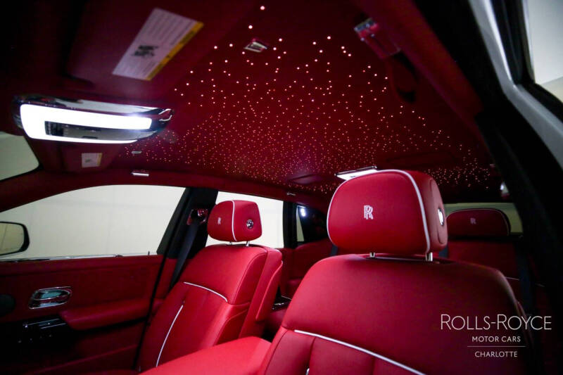 2024 Rolls-Royce Phantom