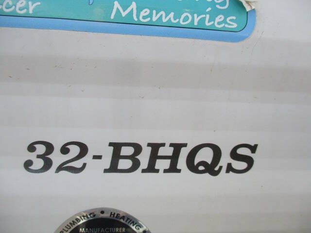 2022 Forest River Puma 32BHQS