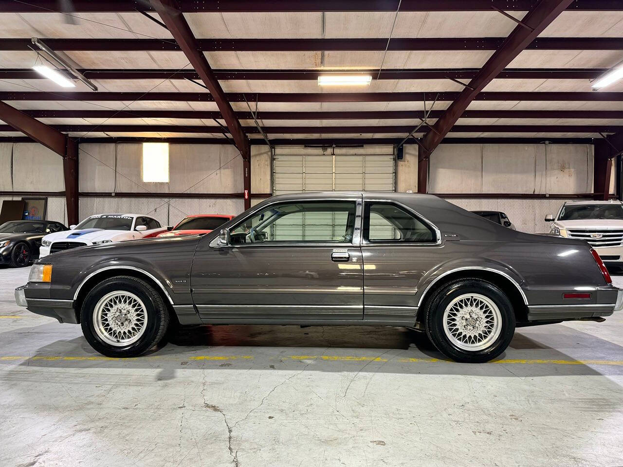 1992 Lincoln Mark VII for sale at Carnival Car Company in Victoria, TX