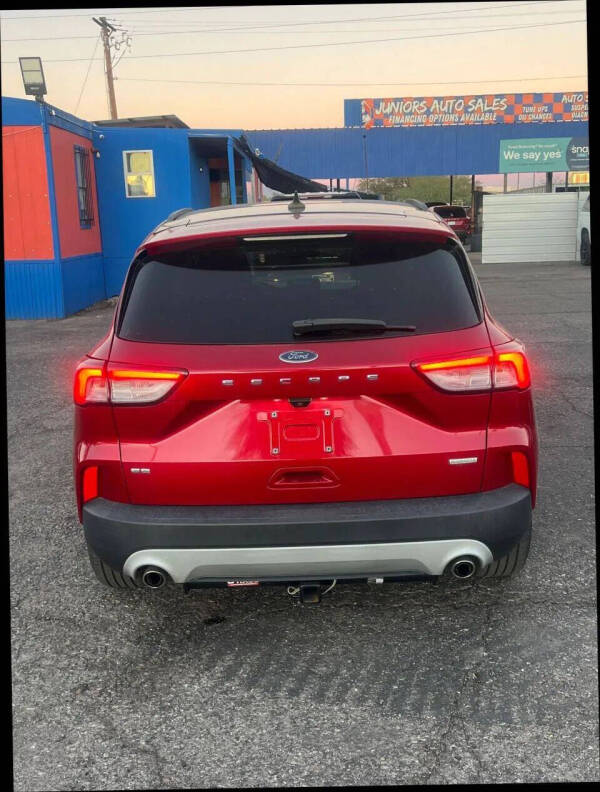 2020 Ford Escape SE
