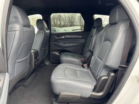 2022 Buick Enclave Essence