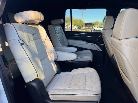 2022 Cadillac Escalade ESV Sport