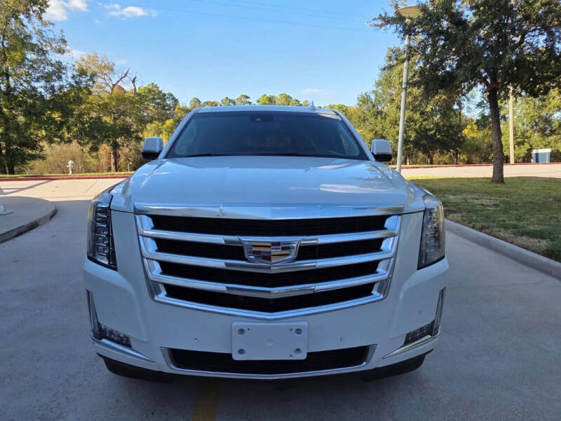 2017 Cadillac Escalade Luxury