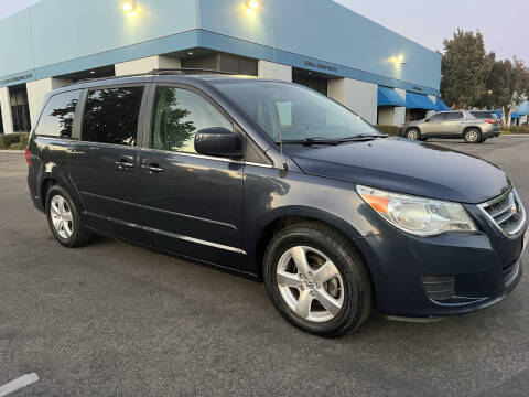2009 Volkswagen Routan SE