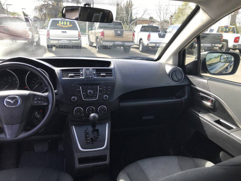 2014 Mazda MAZDA5 Sport