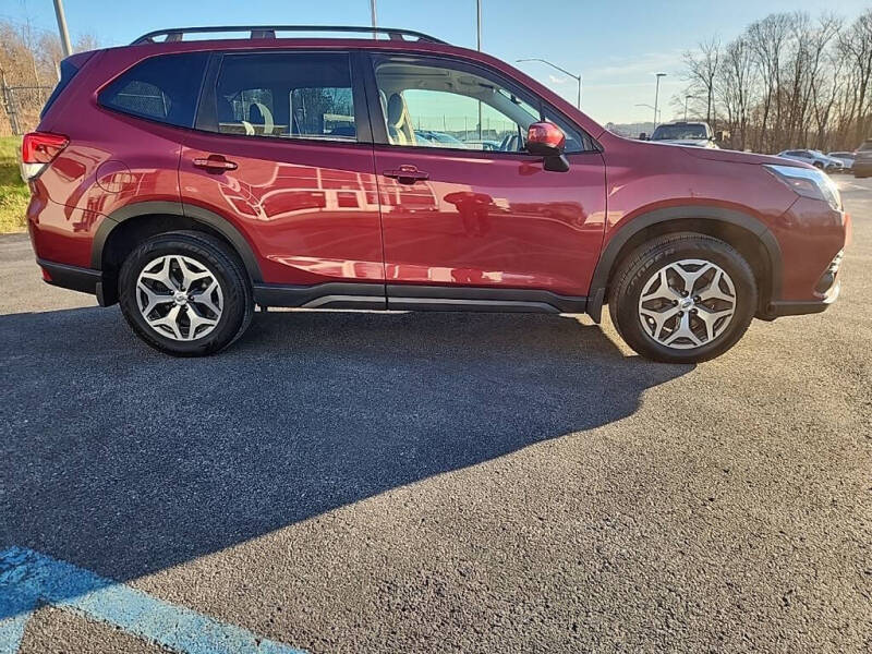 2022 Subaru Forester Premium