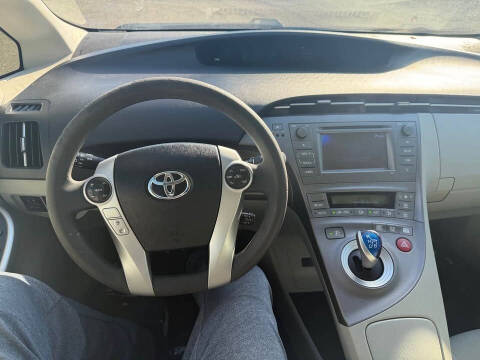 2014 Toyota Prius Two