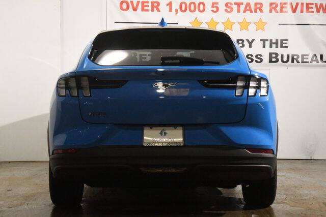 2022 Ford Mustang Mach-E Select