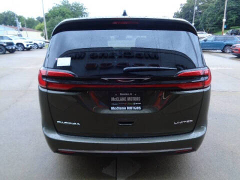 2027 Chrysler Pacifica Limited
