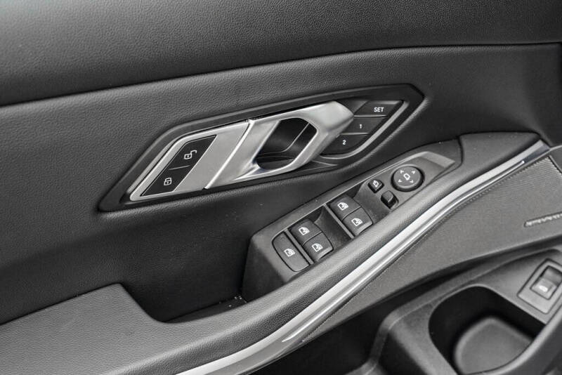 2023 BMW 3 Series 330i xDrive