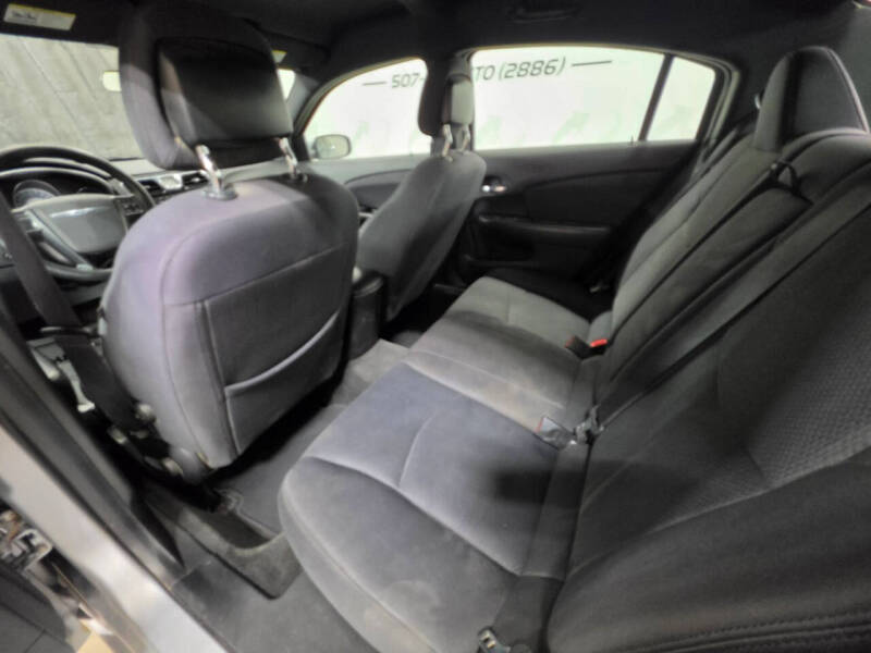 2013 Chrysler 200 LX