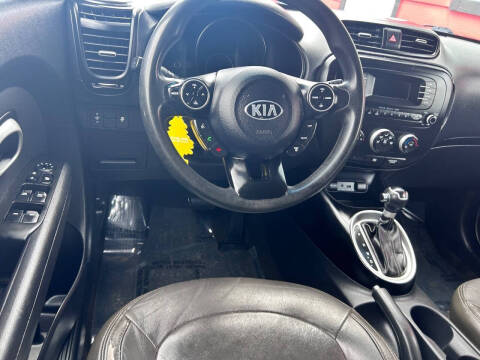 2015 Kia Soul +