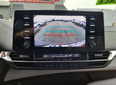 2021 Toyota Sienna LE 8-Passenger