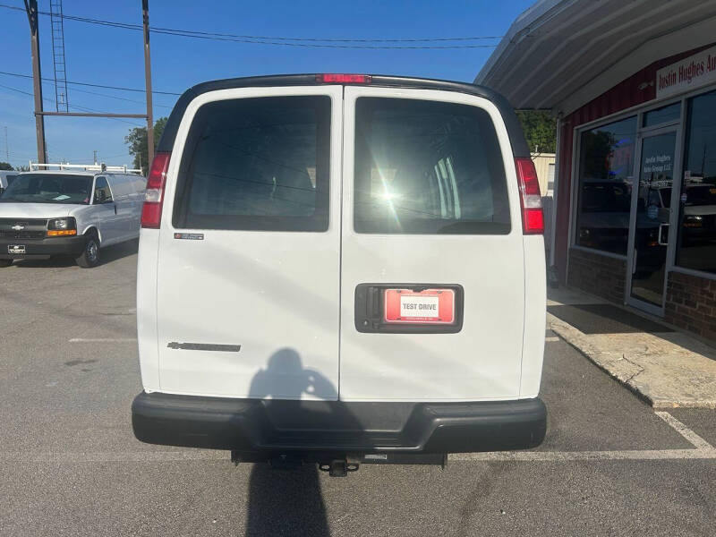 2021 Chevrolet Express 2500
