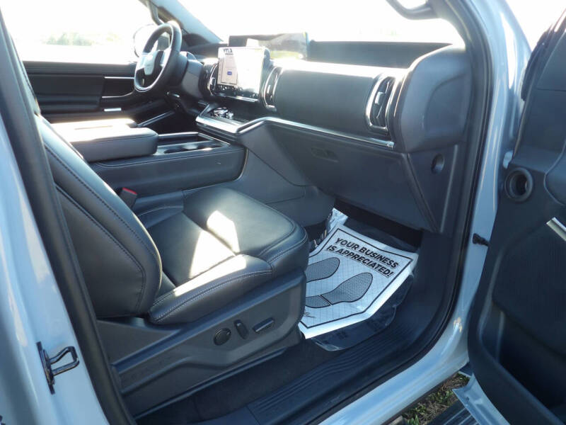 2025 Ford Expedition MAX Platinum